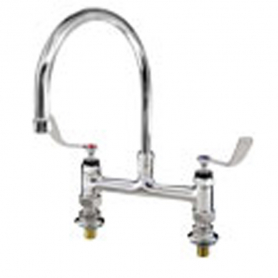 CHG Elevated Bridge Dk Mnt Fct, 8IN Ctrs, CP, Crmc Vlvs, 3.5IN Swng Gsnk Spt, 2.2 gpm Aerator, 4IN Wrist Blade Hdls, Low Ld
